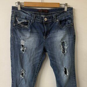 No Boundaries short pants Distressed